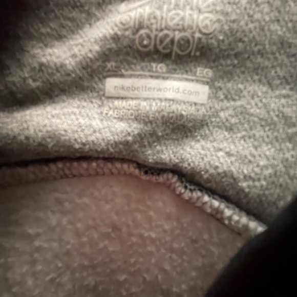 Nike hoodie - Picture 2 of 3